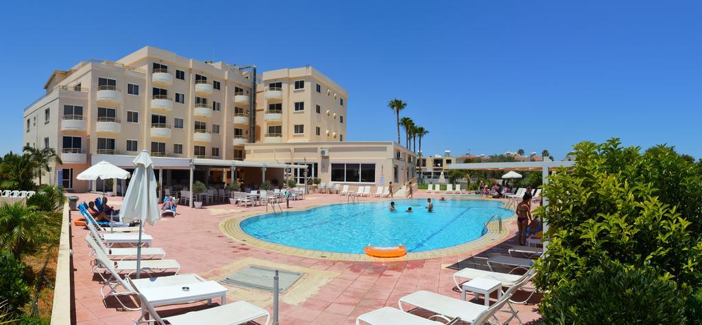 Apartment Nearby Golden Coast プロタラス エクステリア 写真